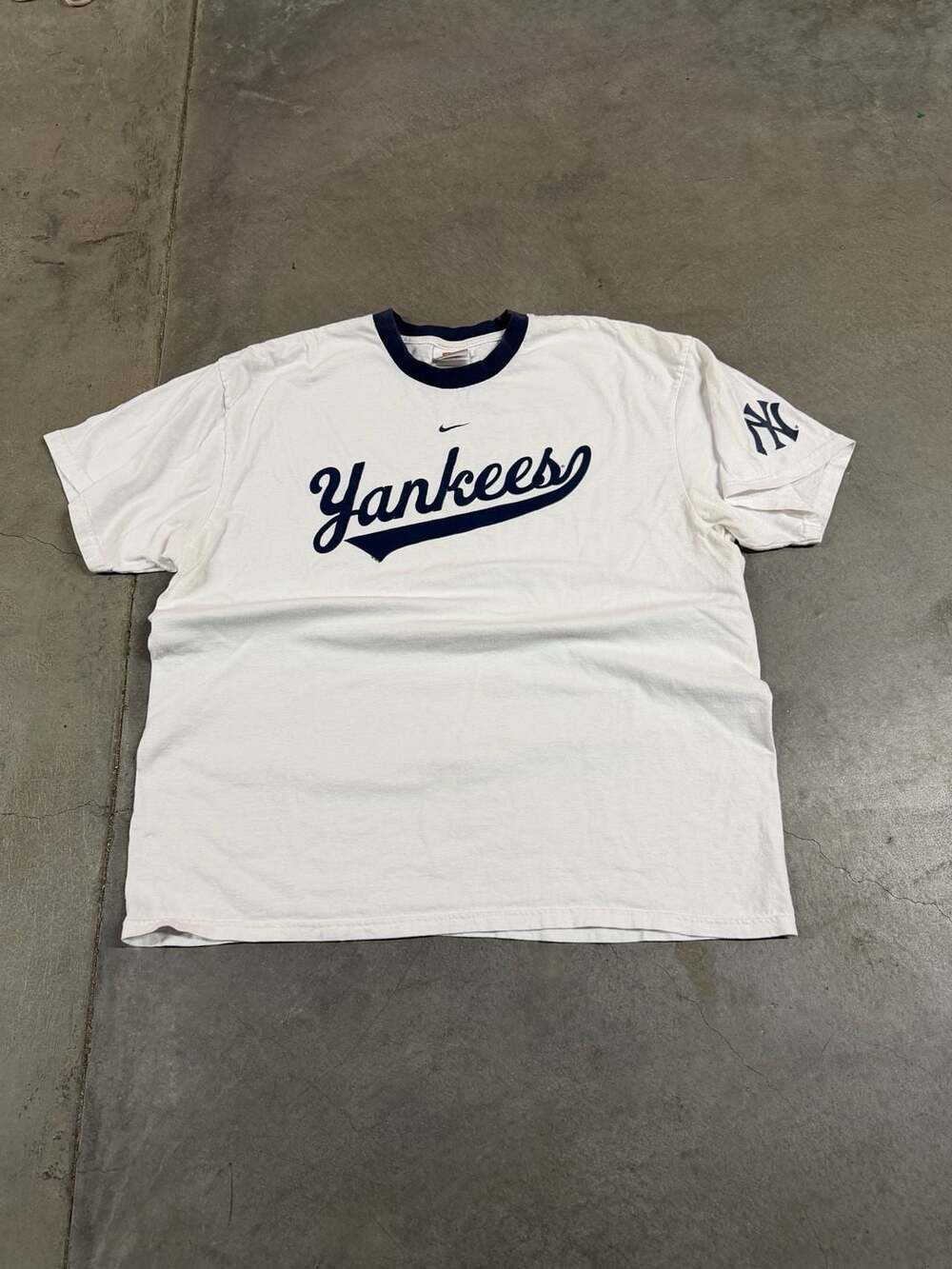 Vintage Nike Team New York Yankees White Navy Ringer T-Shirt XL